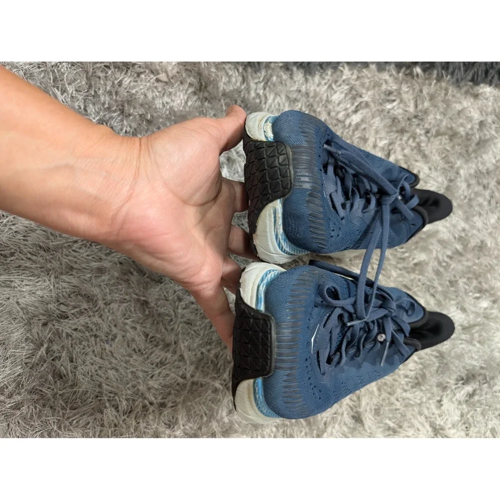 Hoka One One hoka one